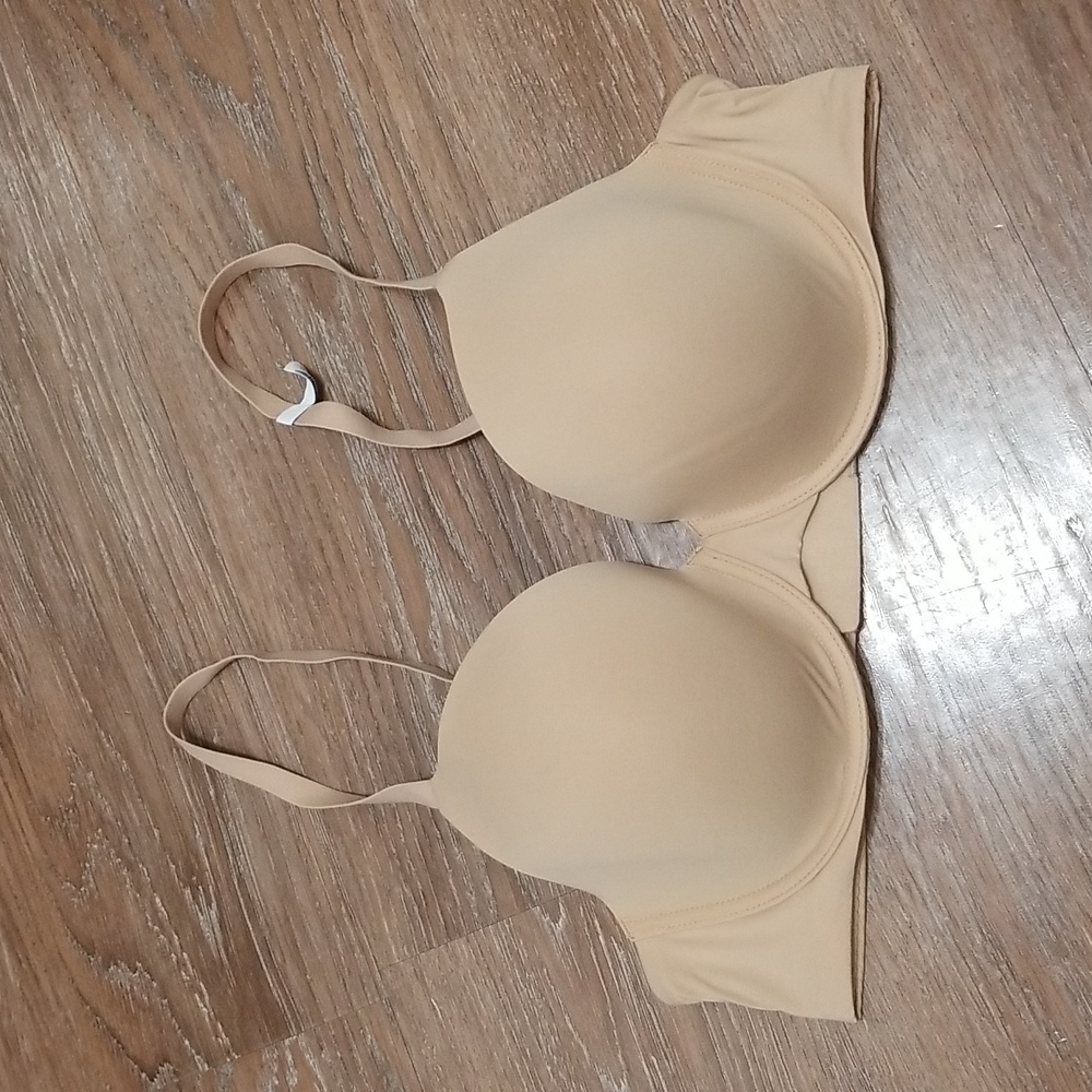 (36C) GAP Neutral Contemporary Classic Staple Minimalist Comfortable Casual
